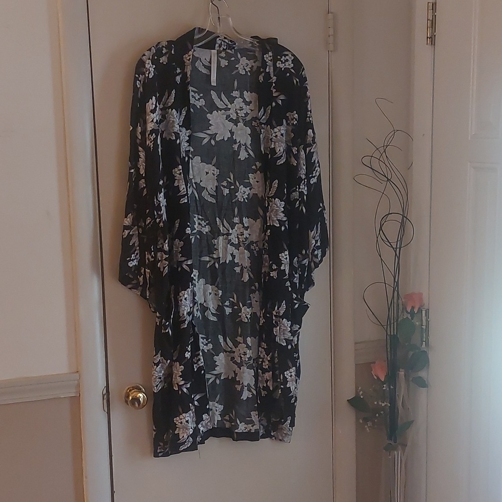 Spiritual Gangster Maya Floral Tie Front Kimono Robe Cover Up OS